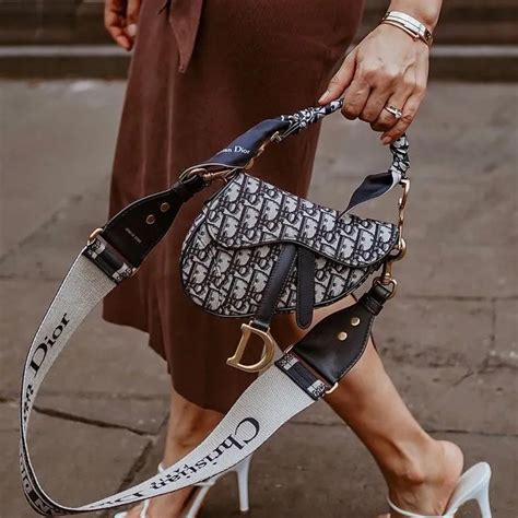 dior saddle ceinture|The Ultimate Bag Guide: Dior Saddle Bag .